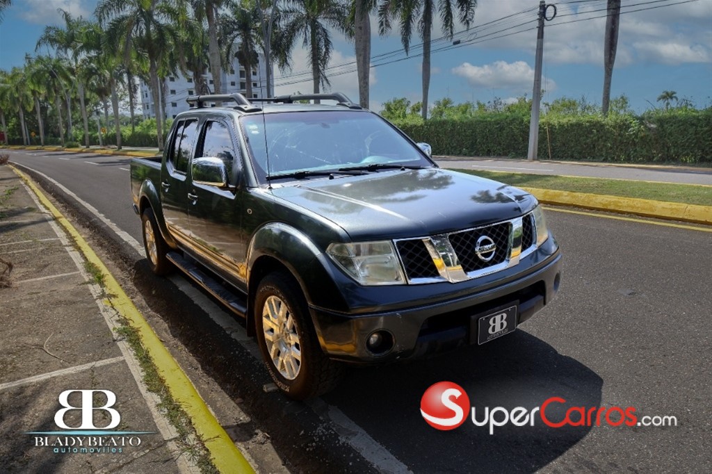 2012 Nissan Navara Titanium — foto 8 / 11