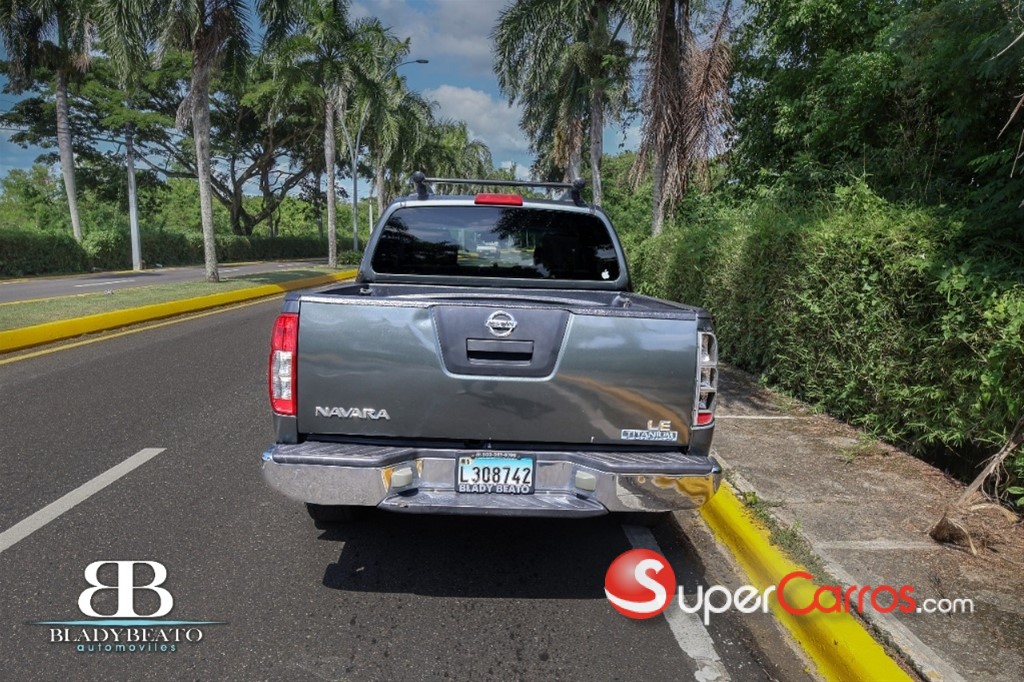 2012 Nissan Navara Titanium — foto 9 / 11