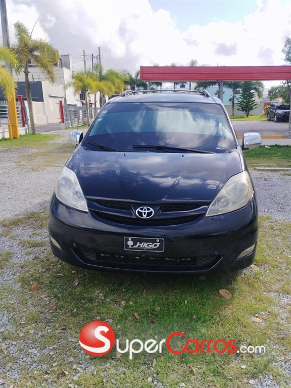 2010 Toyota Sienna LE