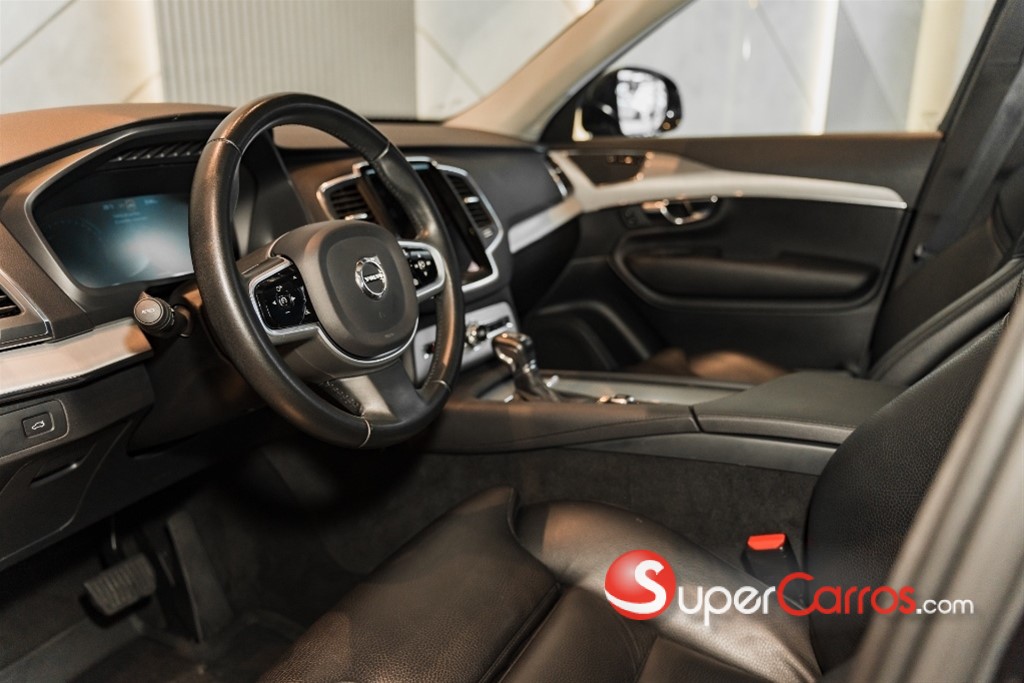 2021 Volvo XC90 Momentum T5 — foto 8 / 12