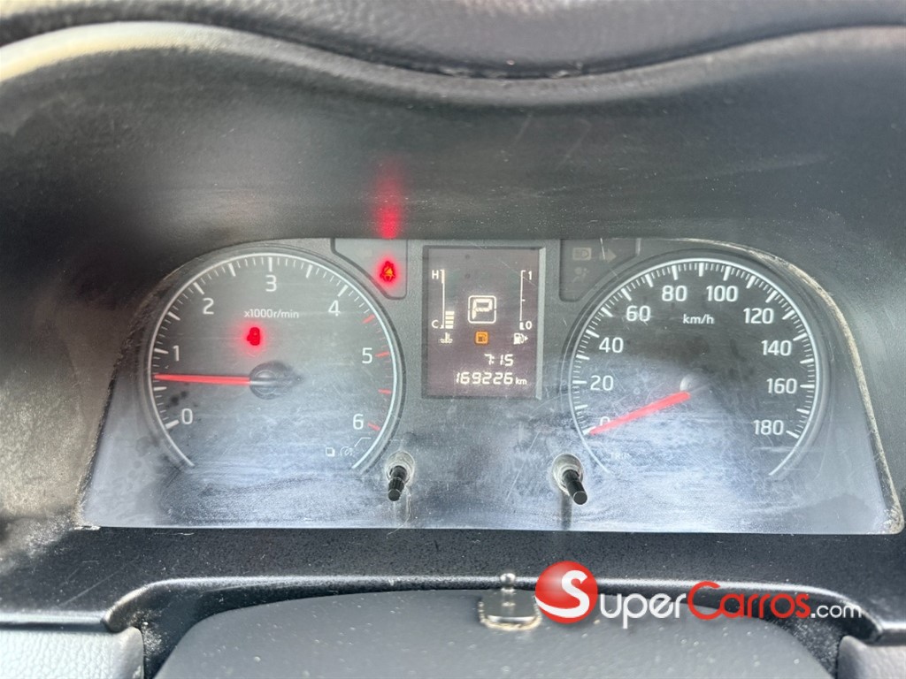 2020 Nissan Caravan — foto 2 / 11