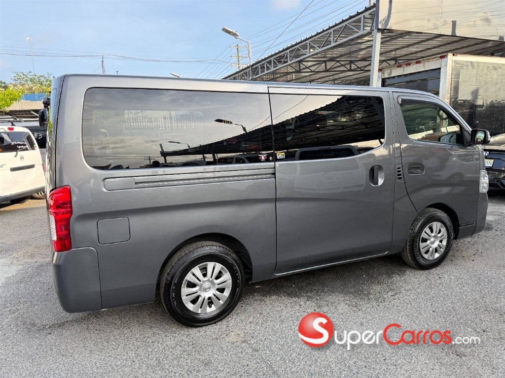 2020 Nissan Caravan — foto 5 / 11