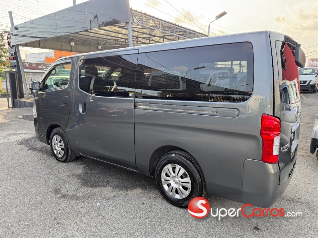 2020 Nissan Caravan — foto 7 / 11