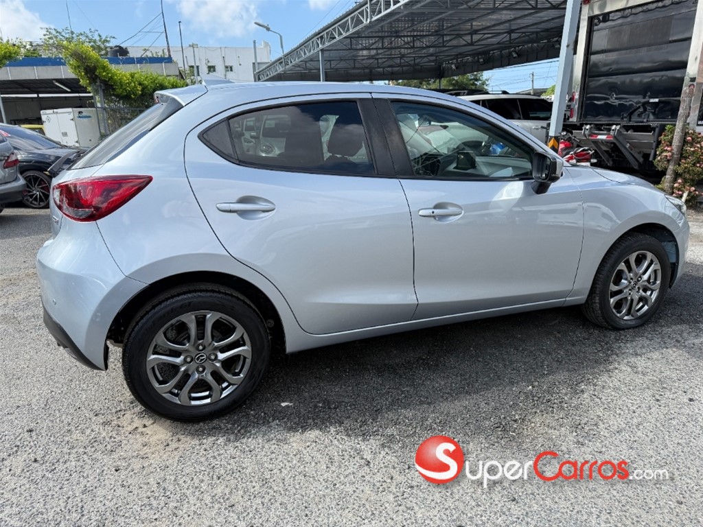 2020 Mazda Demio Sport — foto 8 / 12