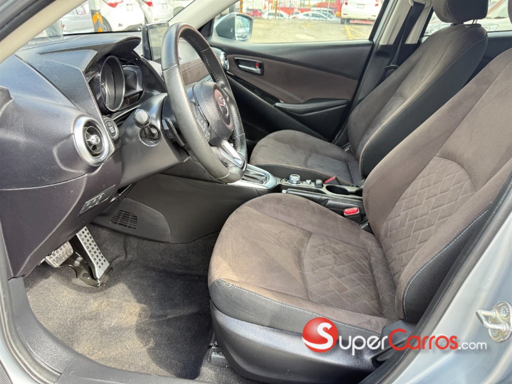 2020 Mazda Demio Sport — foto 10 / 12