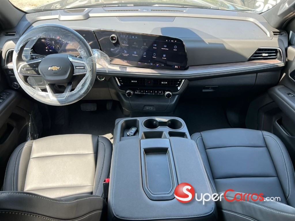 2025 Chevrolet Tahoe LS — foto 7 / 12