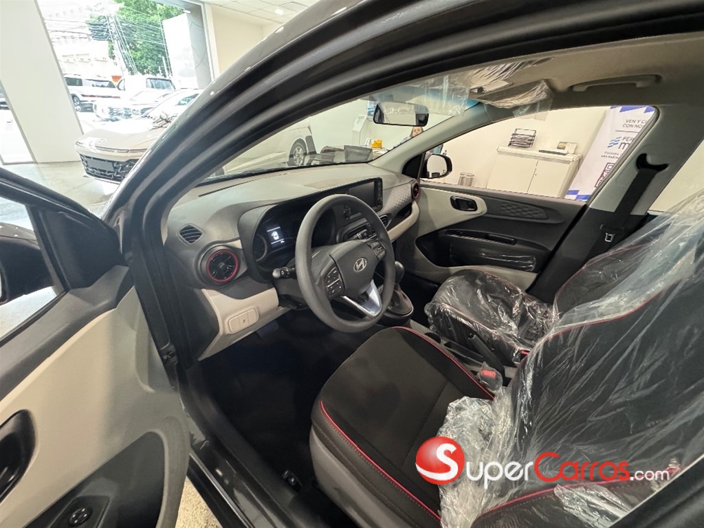 2025 Hyundai Grand I 10 Sedan — foto 7 / 8