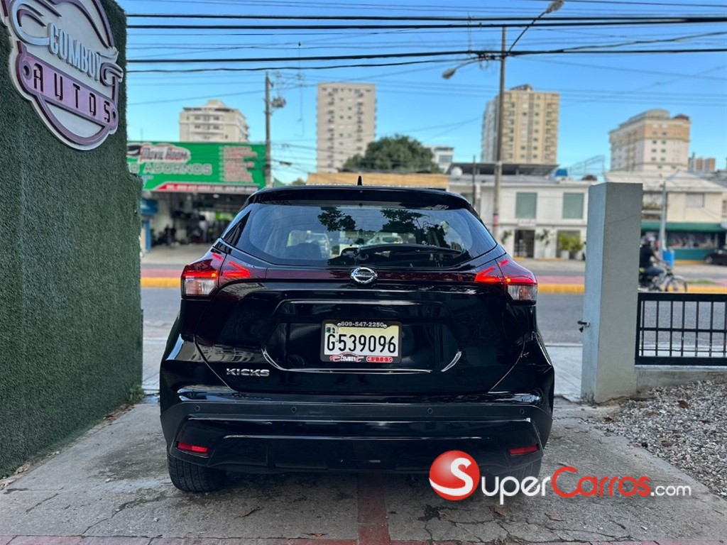 2022 Nissan Kicks Advance — foto 2 / 11