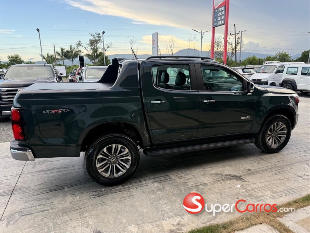 2025 Chevrolet Colorado Highcountry — foto 3 / 9