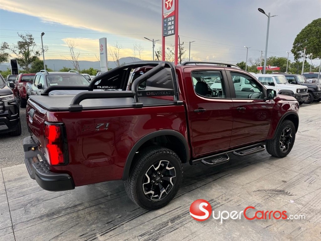 2026 Chevrolet Colorado Z71 — foto 3 / 9