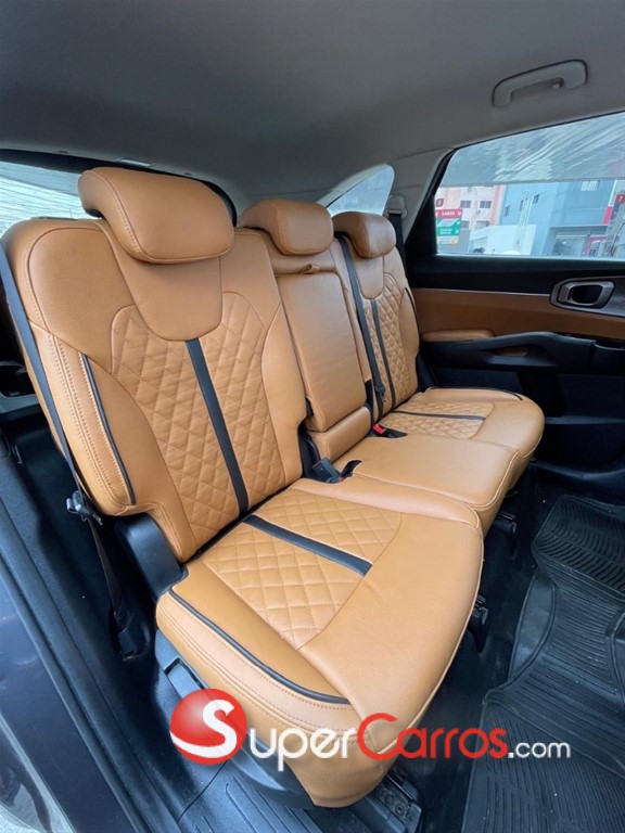 2022 Kia Sorento Luxury — foto 9 / 12