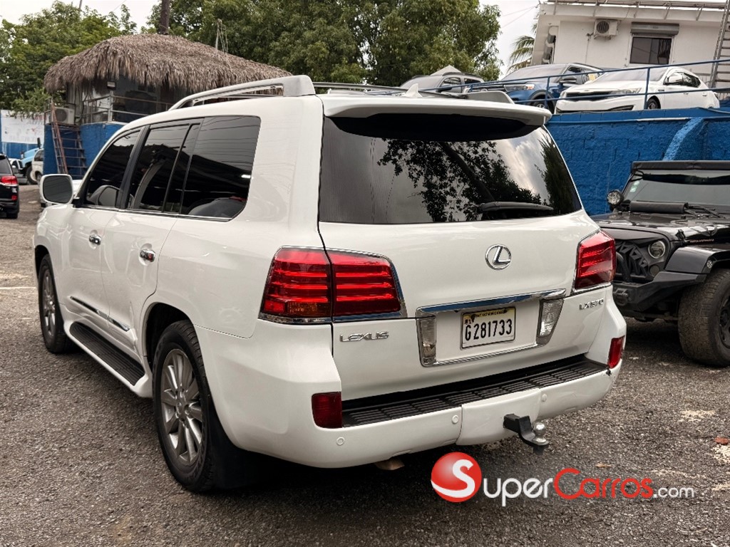 2010 Lexus LX 570 — foto 6 / 6