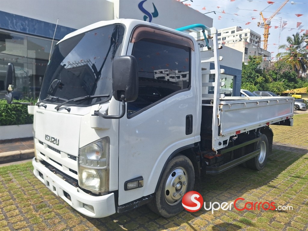 2018 Isuzu NMR
