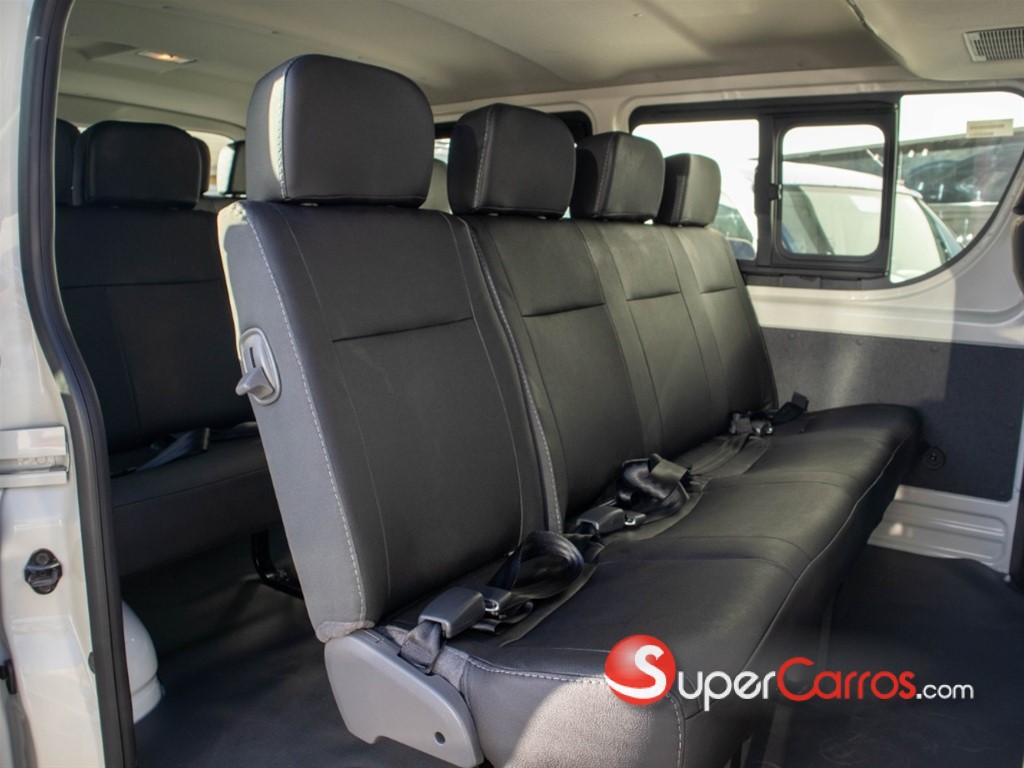 2026 Toyota Hiace — foto 8 / 12