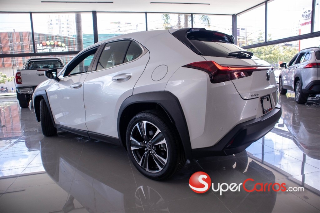 2026 Lexus UX 300 HYBRID — foto 3 / 12