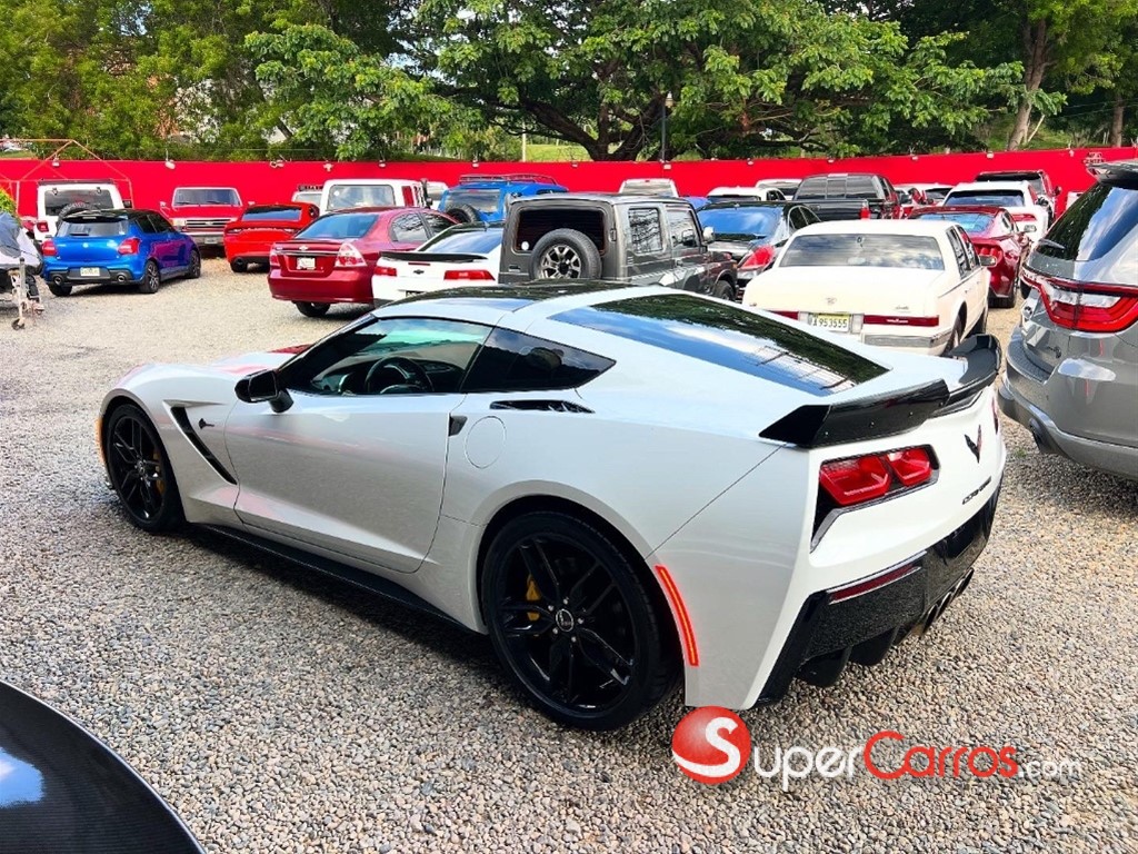 2014 Chevrolet Corvette Stingray — foto 8 / 12