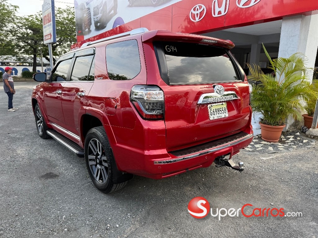 2020 Toyota 4 Runner Limited — foto 3 / 8