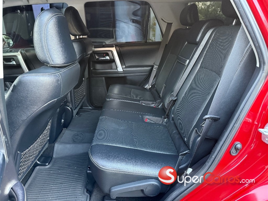 2020 Toyota 4 Runner Limited — foto 7 / 8