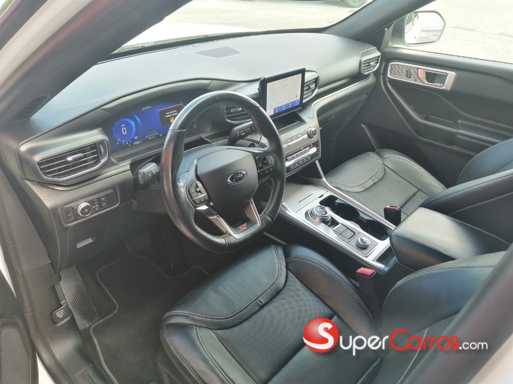 2020 Ford Explorer ST — foto 8 / 12