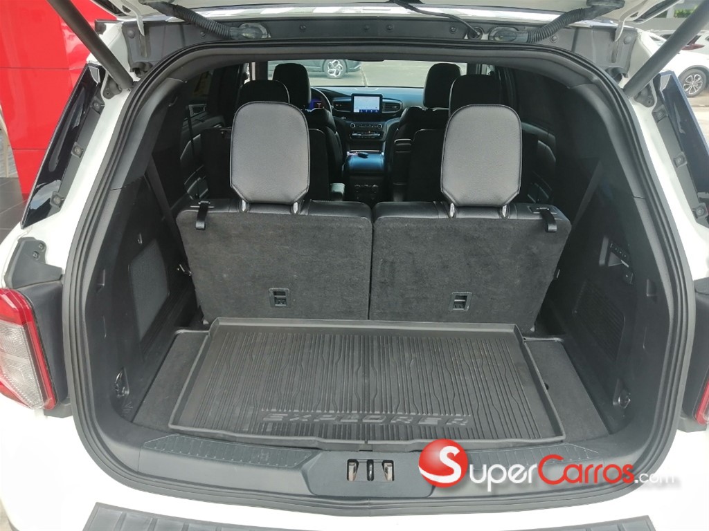 2020 Ford Explorer ST — foto 11 / 12