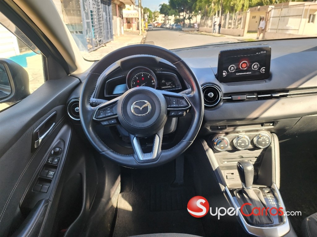 2021 Mazda 2 — foto 4 / 12