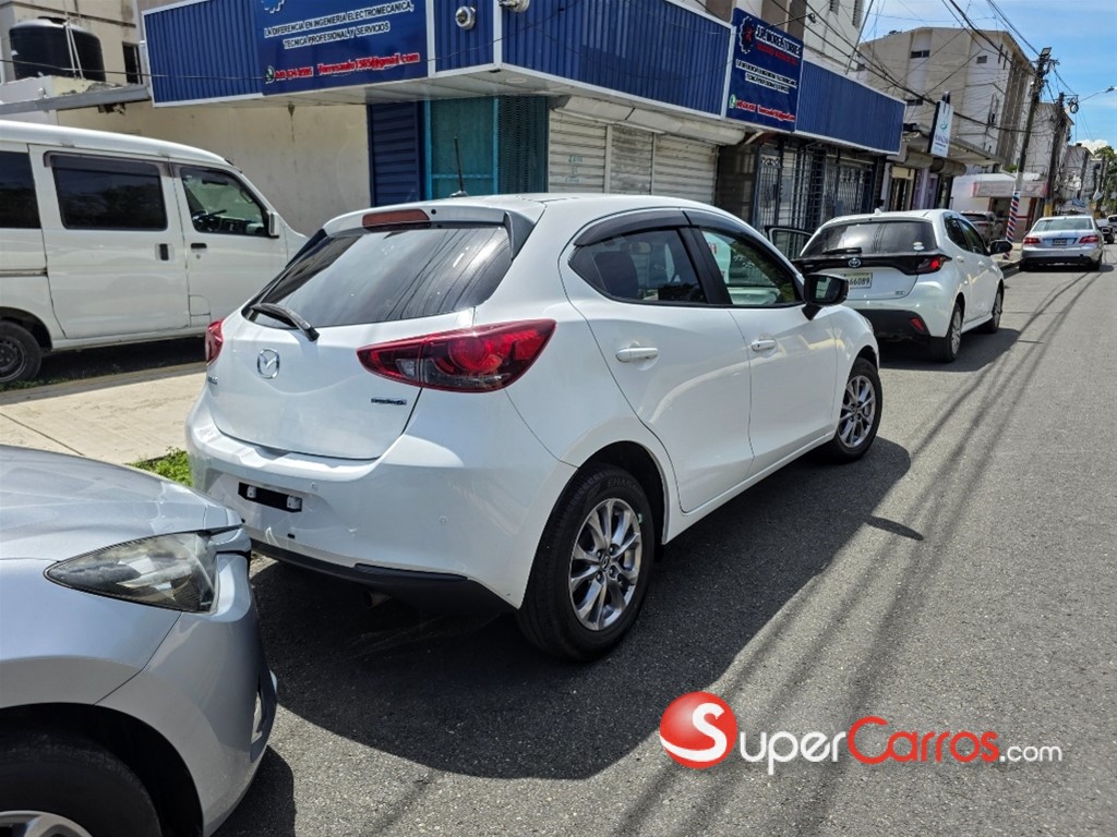 2021 Mazda 2 — foto 9 / 12