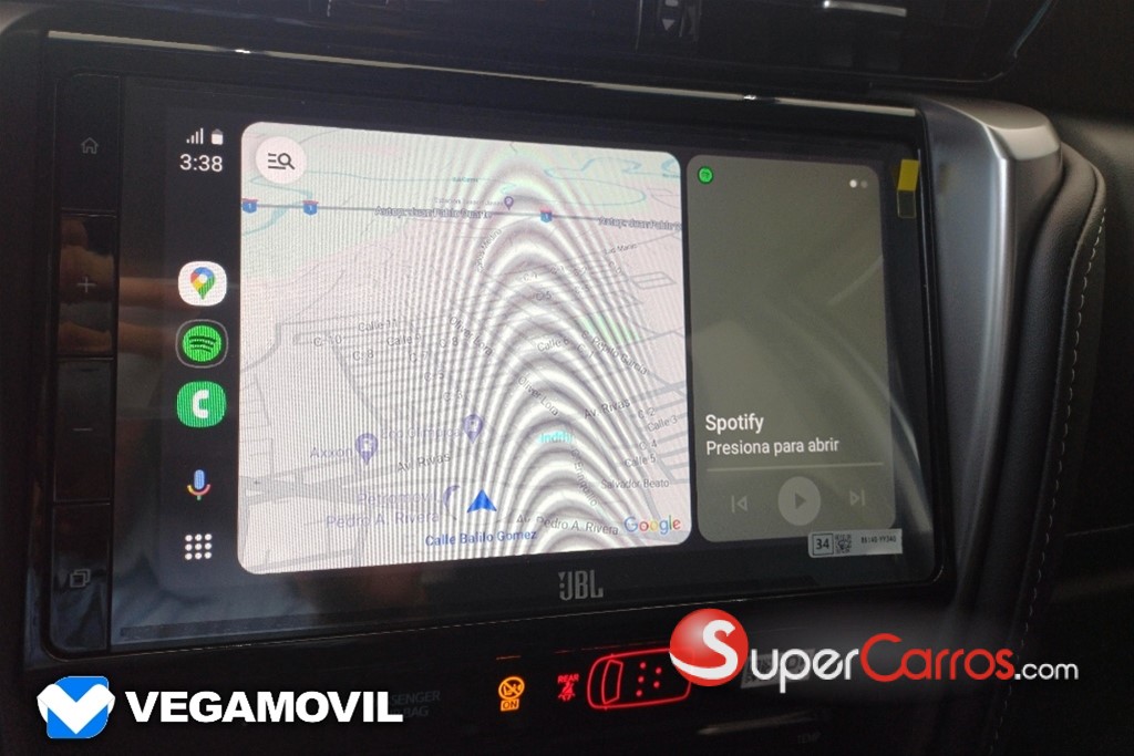 2025 Toyota Fortuner SRV TSS — foto 11 / 12