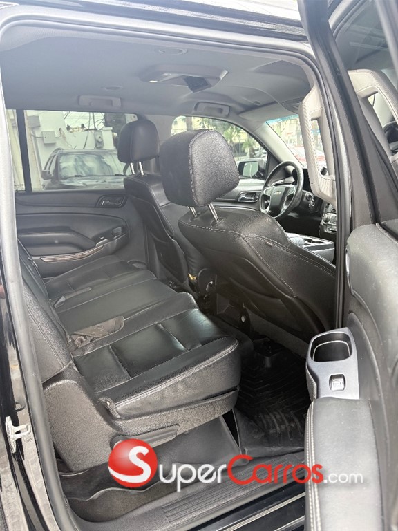 2015 Chevrolet Suburban — foto 8 / 10