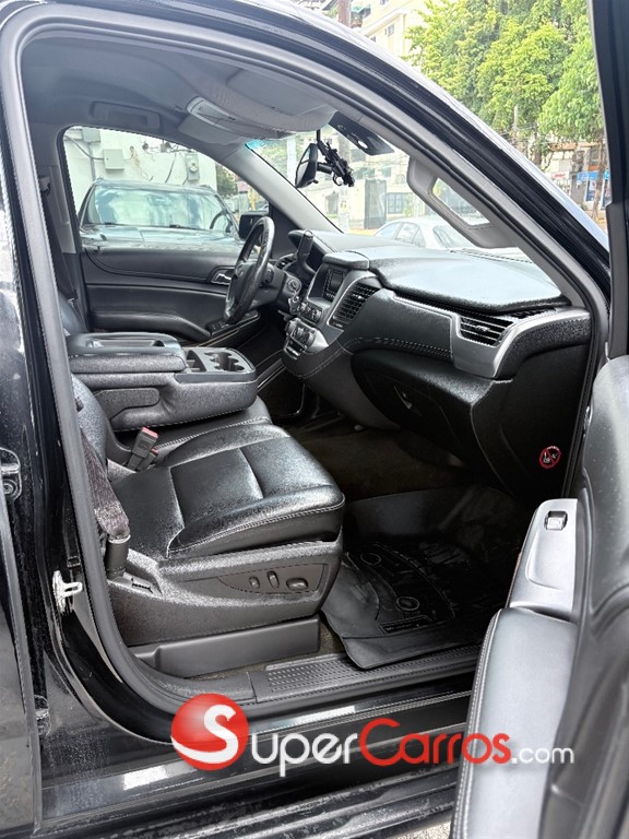 2015 Chevrolet Suburban — foto 9 / 10