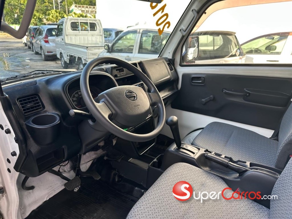 2018 Nissan NT 100 — foto 5 / 6