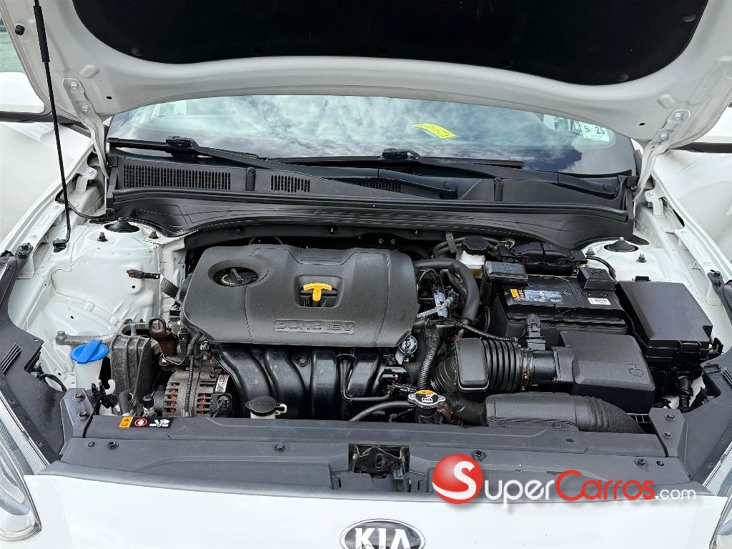 2020 Kia Forte LXS — foto 6 / 11