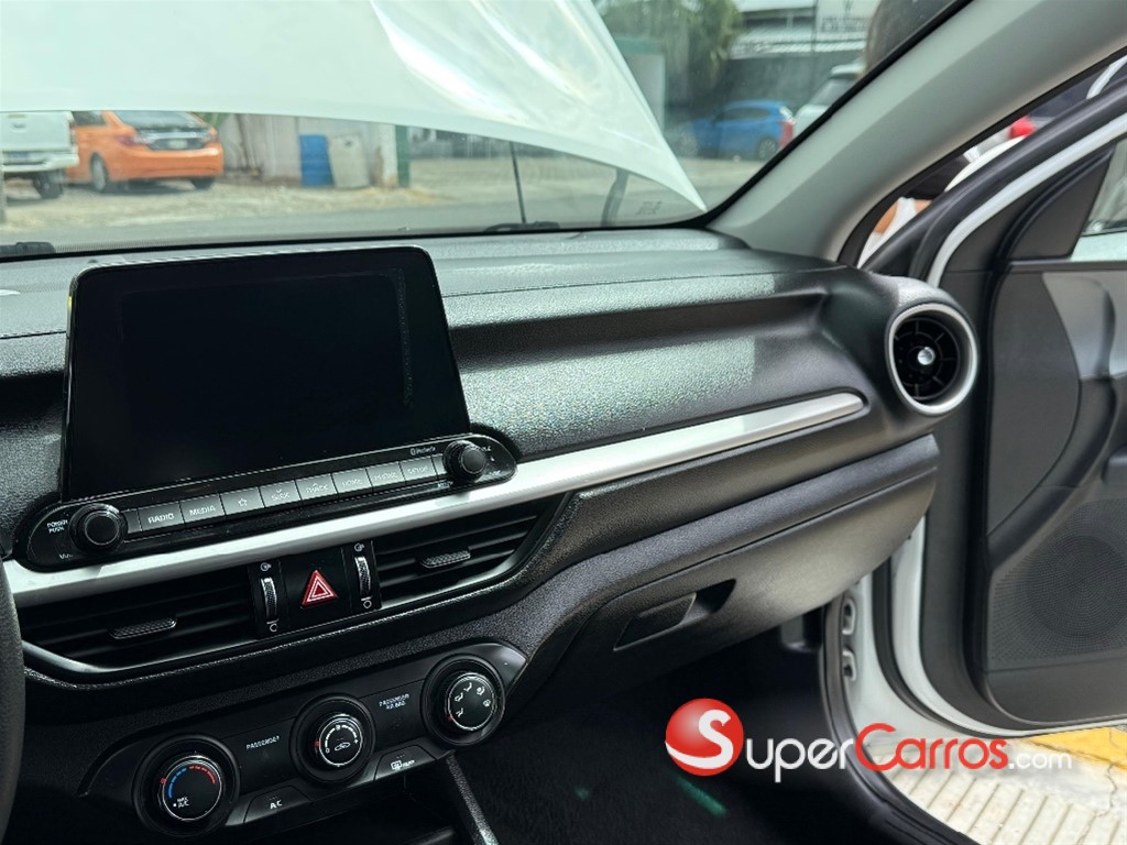 2020 Kia Forte LXS — foto 10 / 11