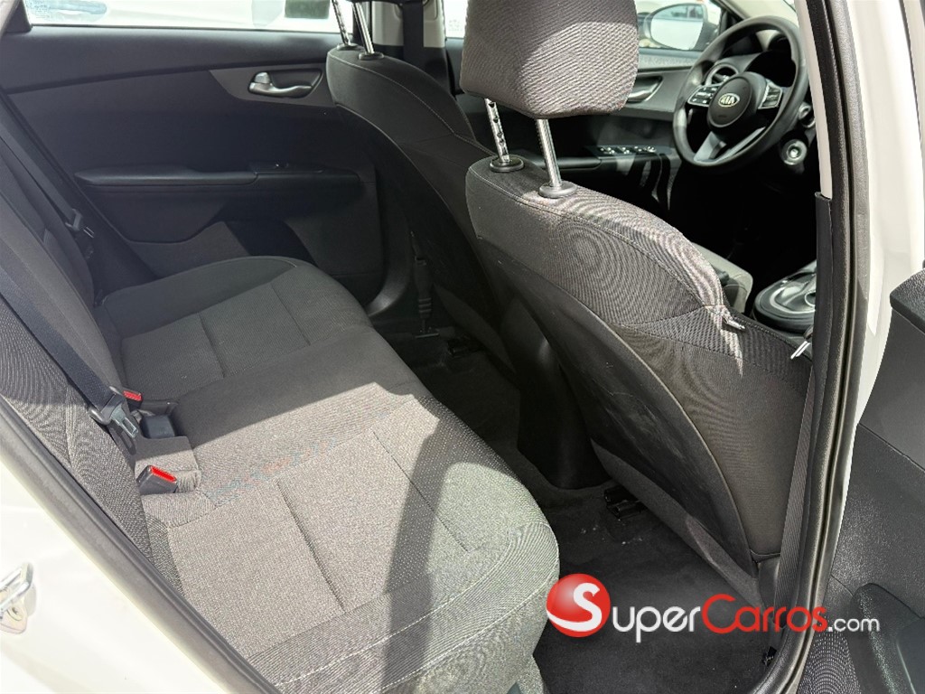 2020 Kia Forte LXS — foto 11 / 11