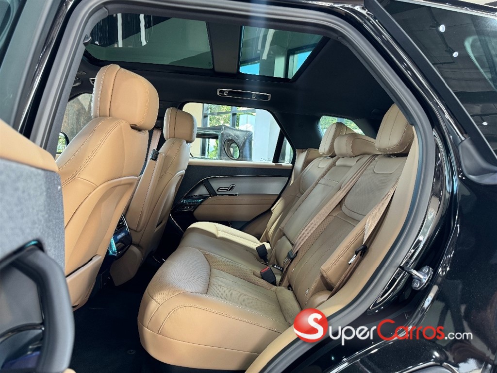 2025 Land Rover Range Rover Sport SE — foto 8 / 11