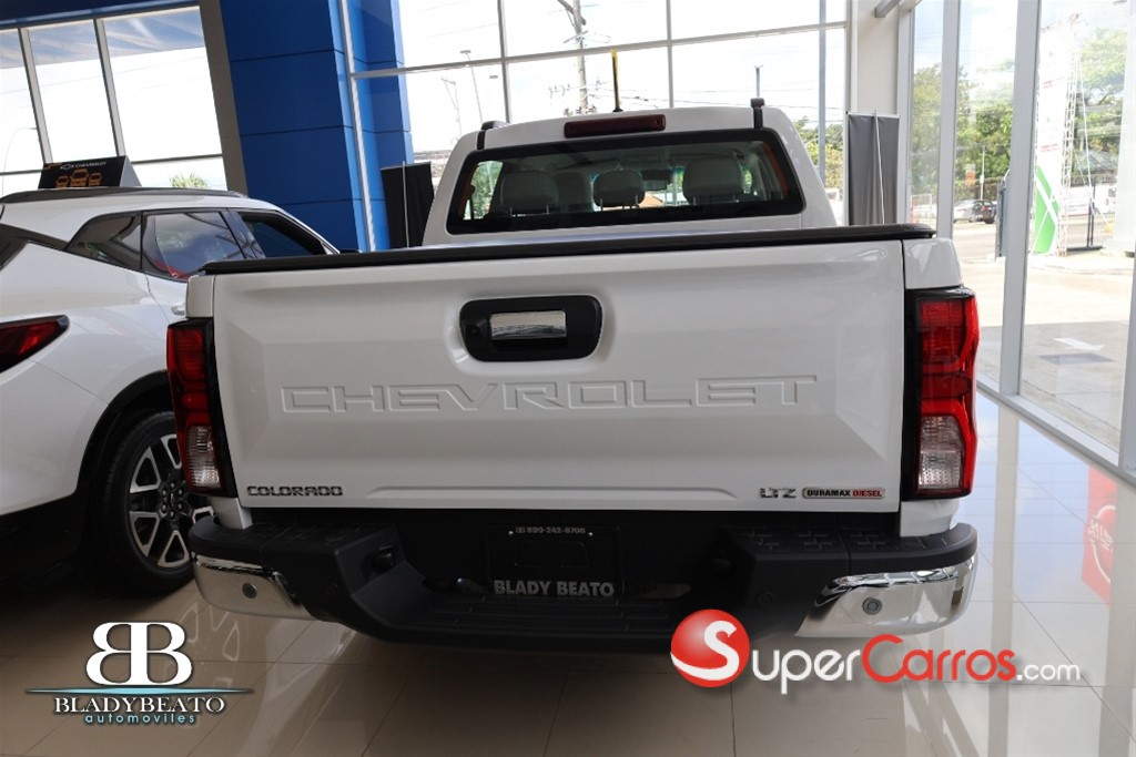2026 Chevrolet Colorado LTZ — foto 9 / 10