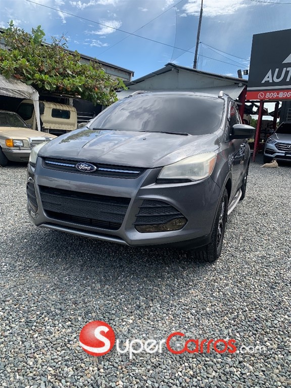 2014 Ford Escape — foto 2 / 10