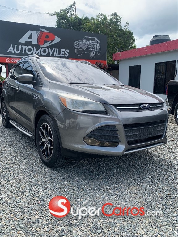 2014 Ford Escape — foto 3 / 10