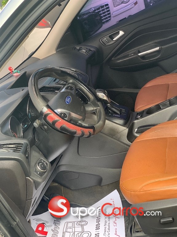 2014 Ford Escape — foto 5 / 10