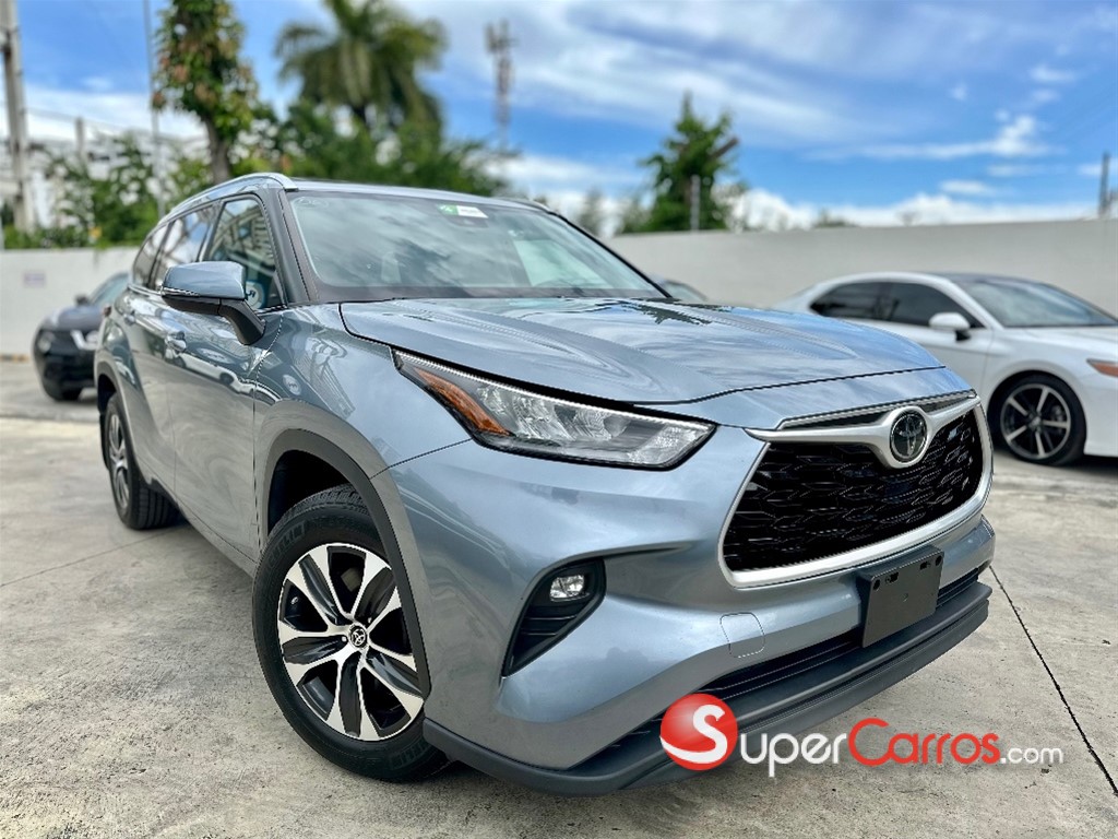 2020 Toyota Highlander XLE — foto 5 / 12