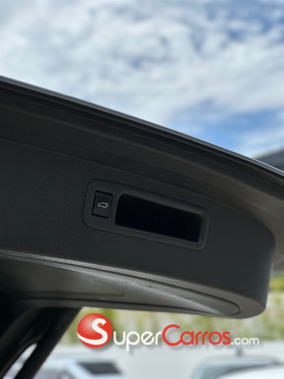 2020 Toyota Highlander XLE — foto 9 / 12