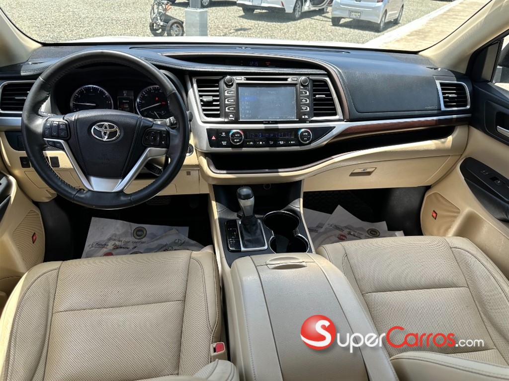 2015 Toyota Highlander Limited — foto 10 / 11