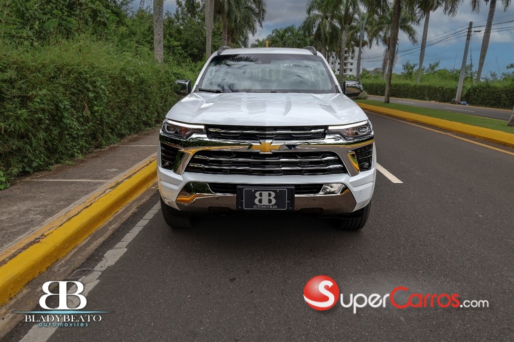 2026 Chevrolet Trailblazer High Country — foto 2 / 12