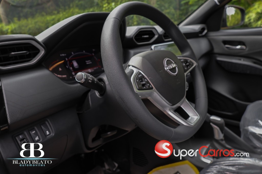 2026 Nissan Magnite Advanced — foto 2 / 11