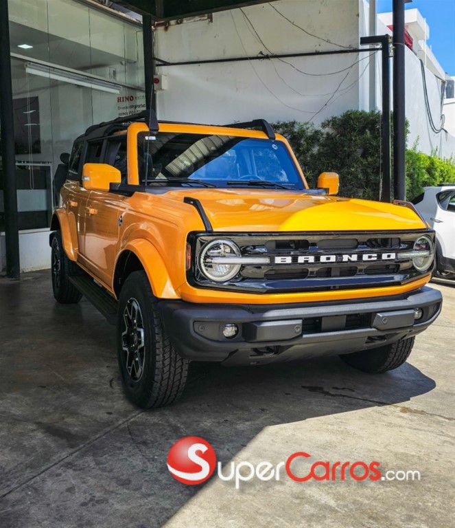 2022 Ford Bronco Outer Banks — foto 5 / 12
