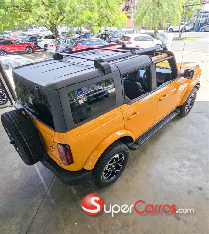2022 Ford Bronco Outer Banks — foto 10 / 12