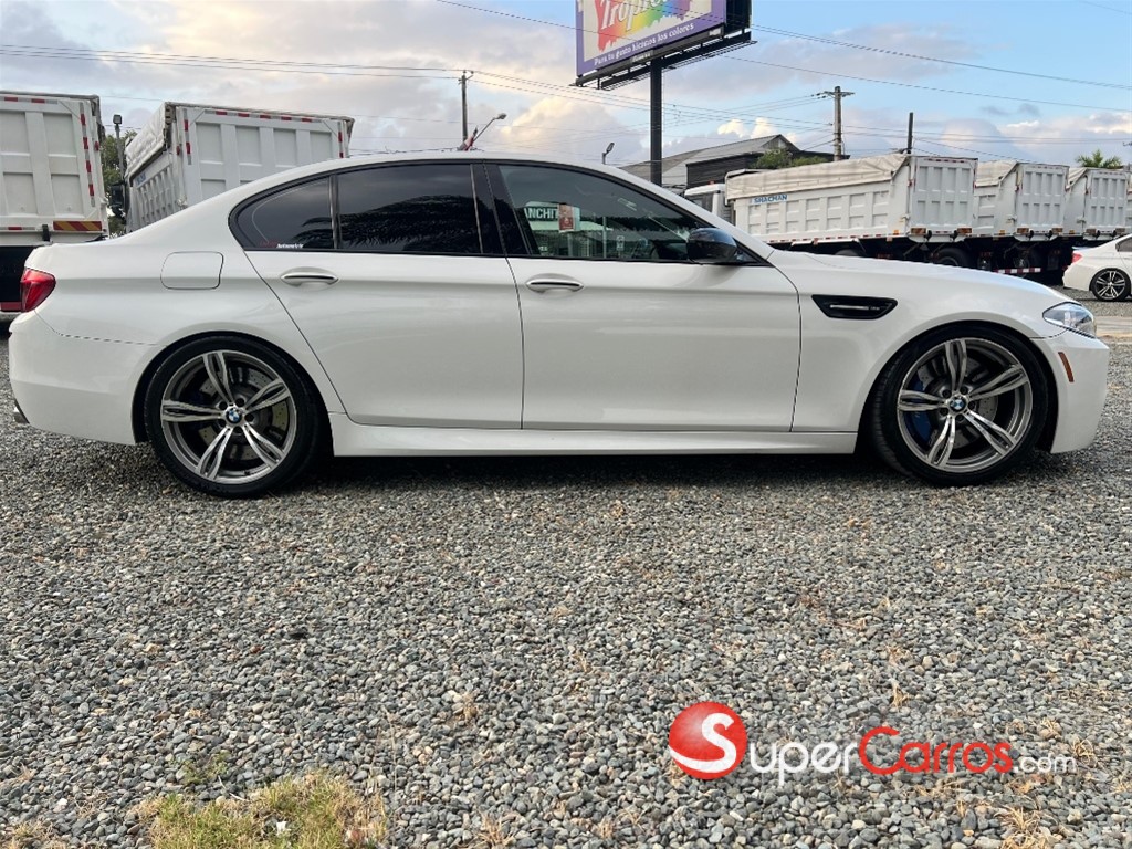 2013 BMW M 5 — foto 10 / 12
