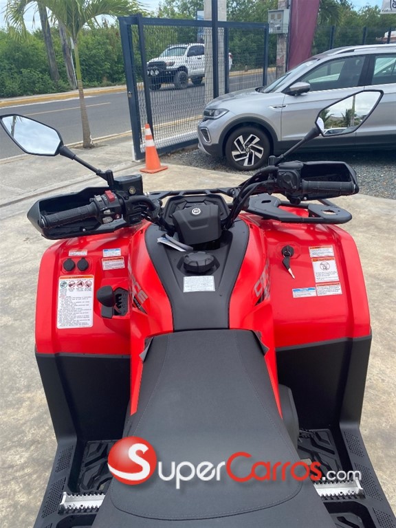 2025 CF Moto C-Force 400 — foto 5 / 7