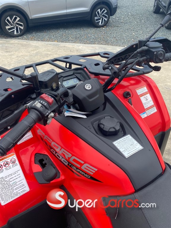 2025 CF Moto C-Force 400 — foto 6 / 7