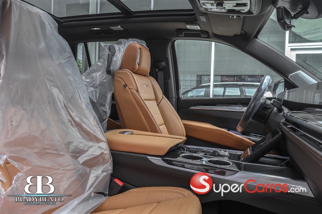2026 Cadillac Escalade — foto 3 / 12