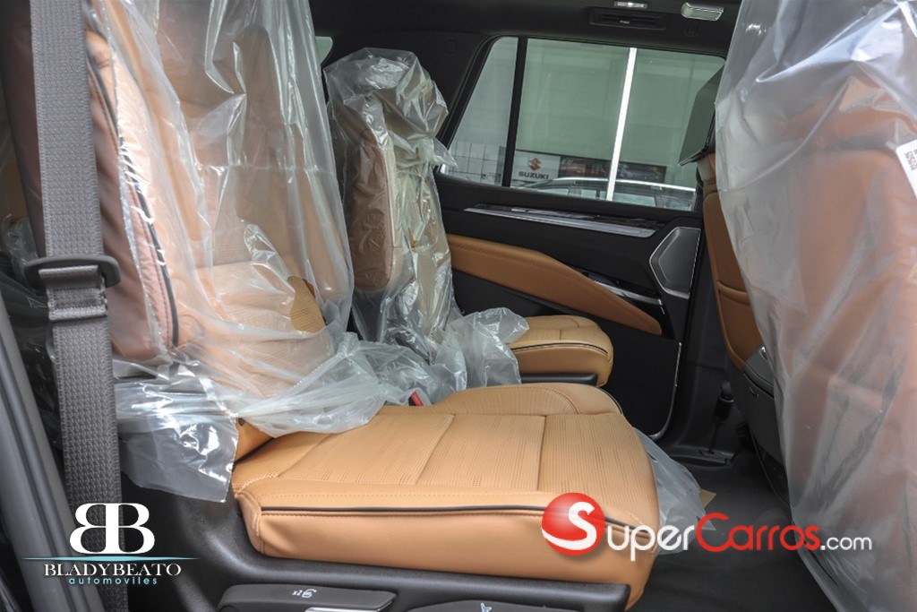 2026 Cadillac Escalade — foto 6 / 12